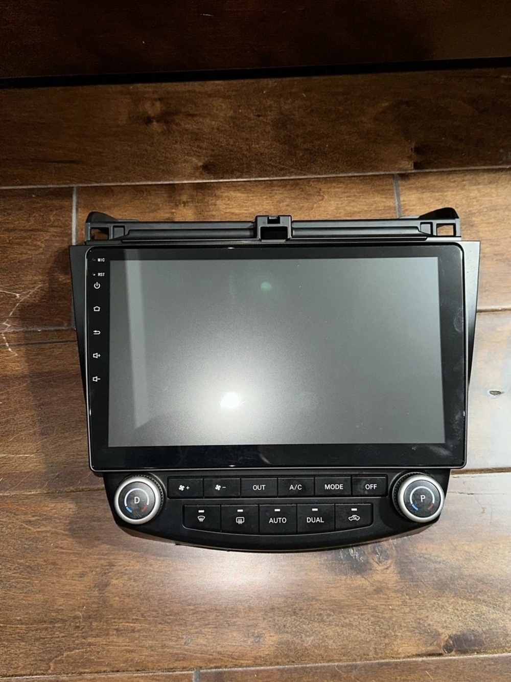 Black Car Multimedia Touchscreen Head Unit with Climate Control